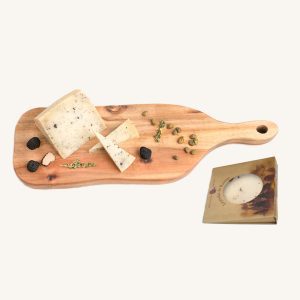 Leyendas de Baztán Matured sheep´s cheese with truffle, wedge 250 gr